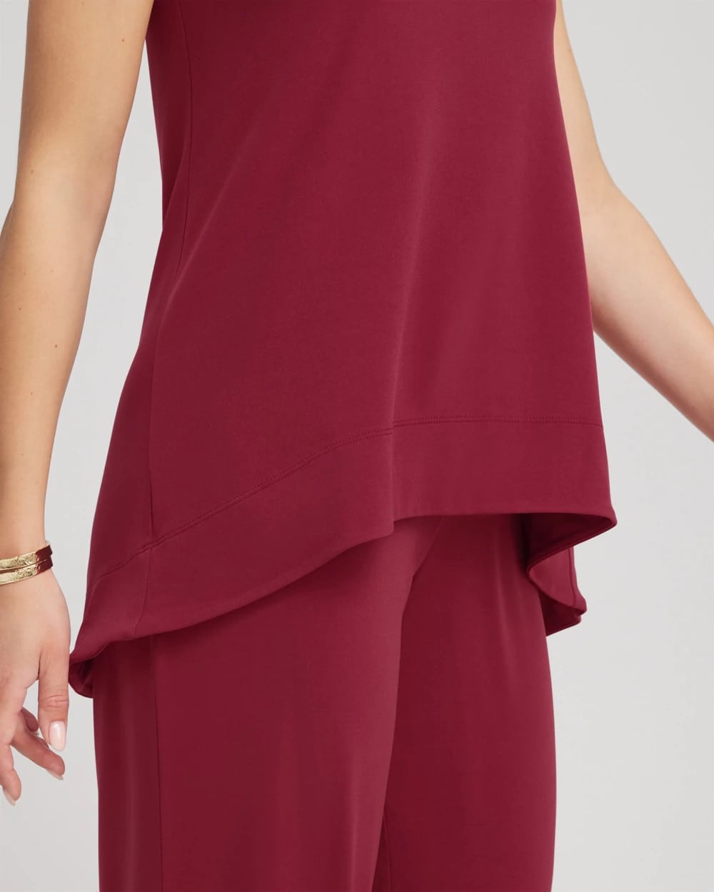 Chico's - Travelers™ Knit High-Low Hem Top