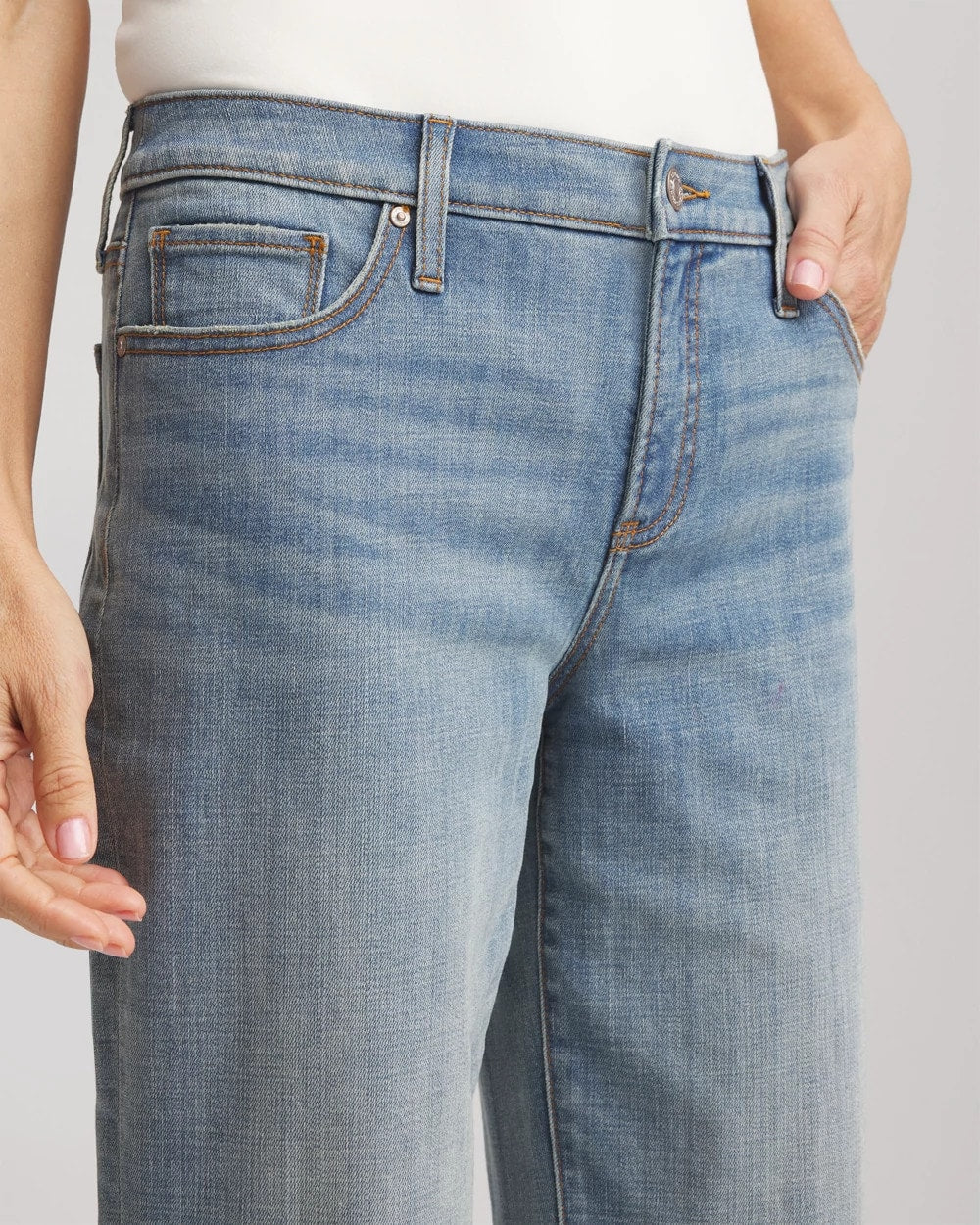 Chico's - Girlfriend Straight Ankle Jeans