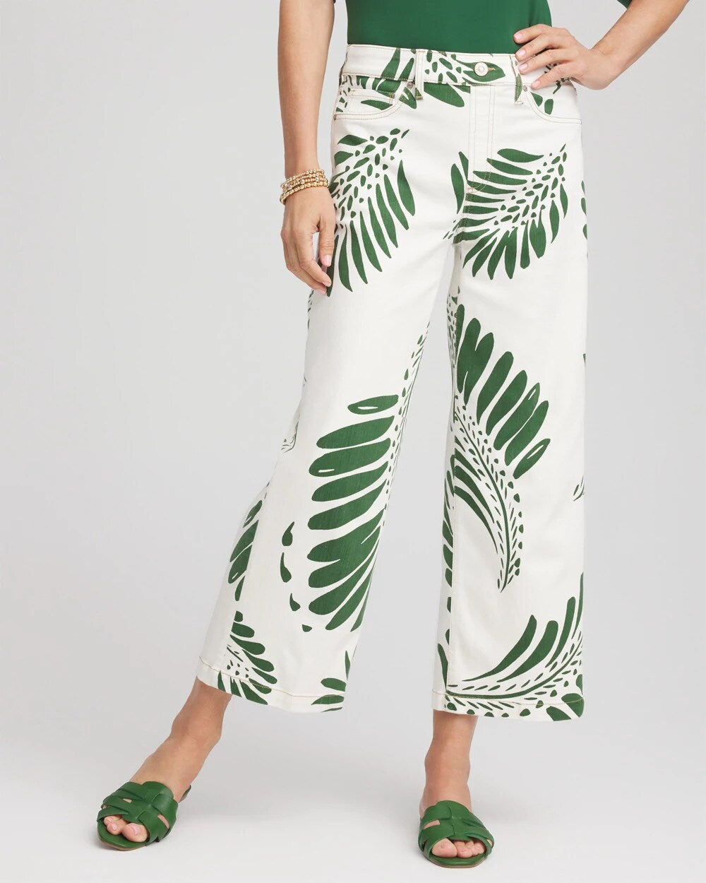 Chico's - Palm-Frond-Motif Pull-On Wide-Leg Cropped Jeans