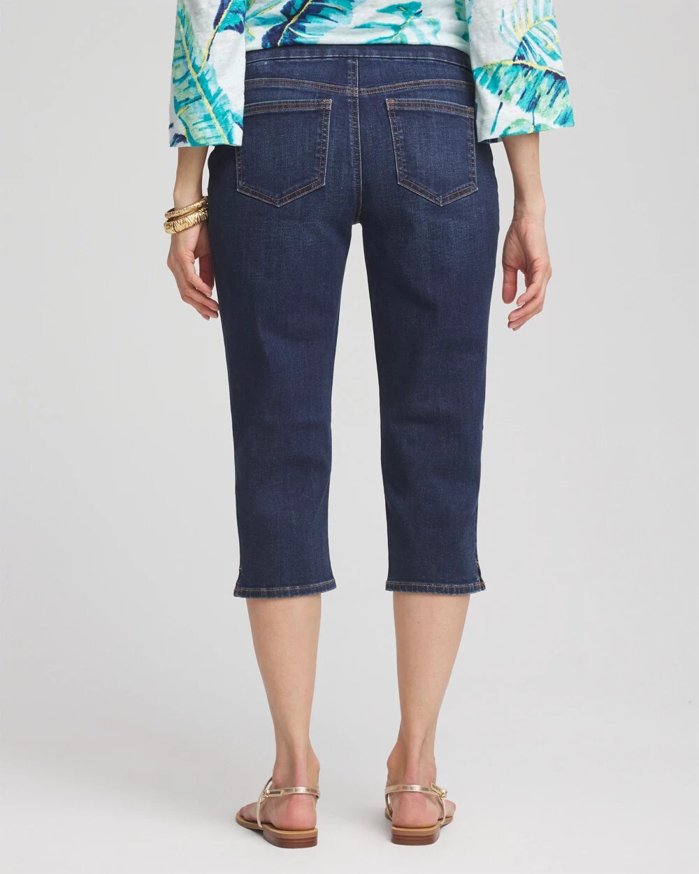 Chico's - 17" Pull on Capris