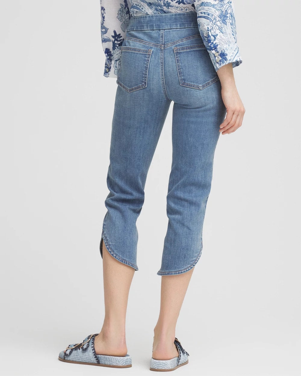 Chico's - Pull-On Dolphin-Hemmed Capri Jeans