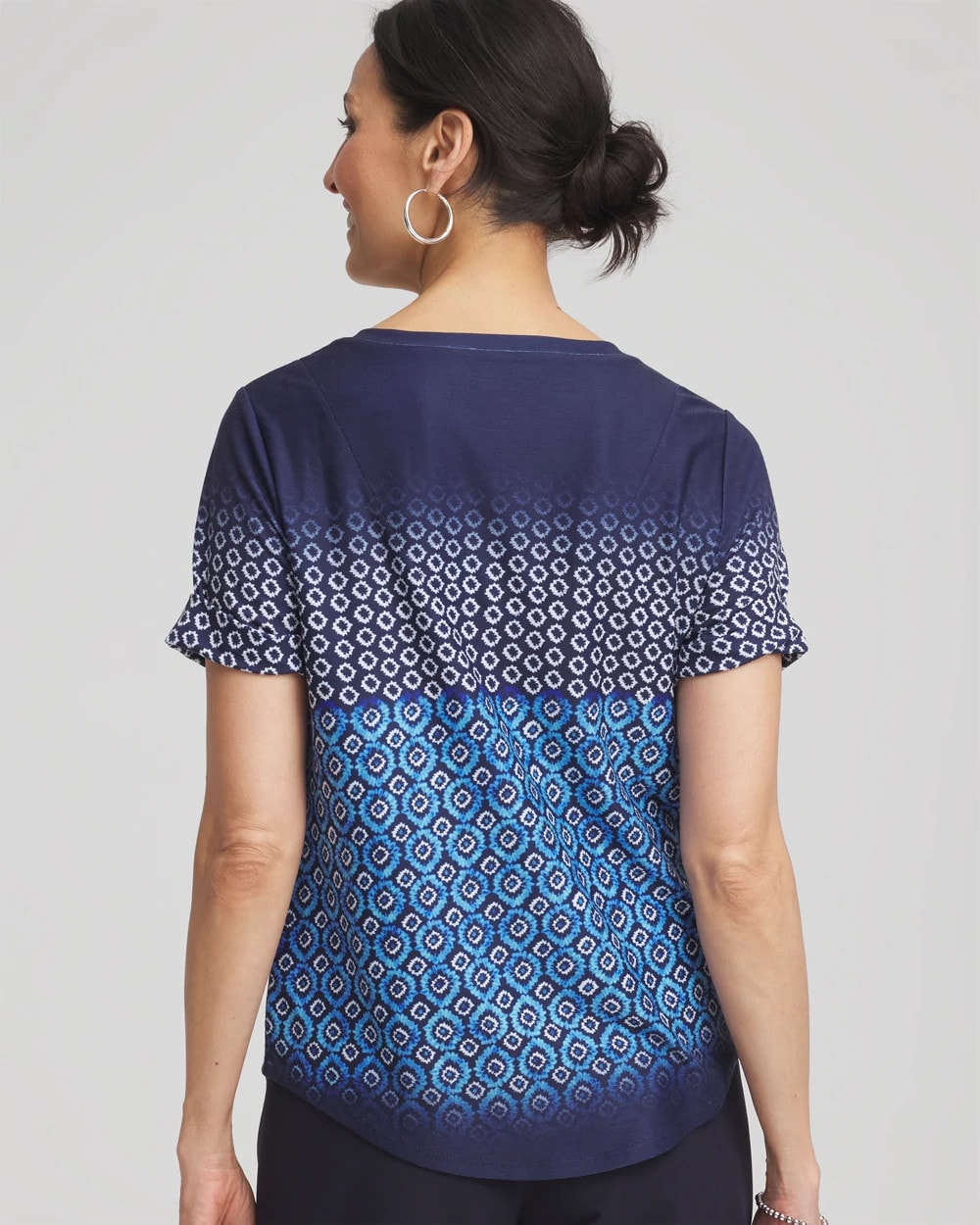 Chico's - Zenergy® Graphic Ombre V-Neck Tee