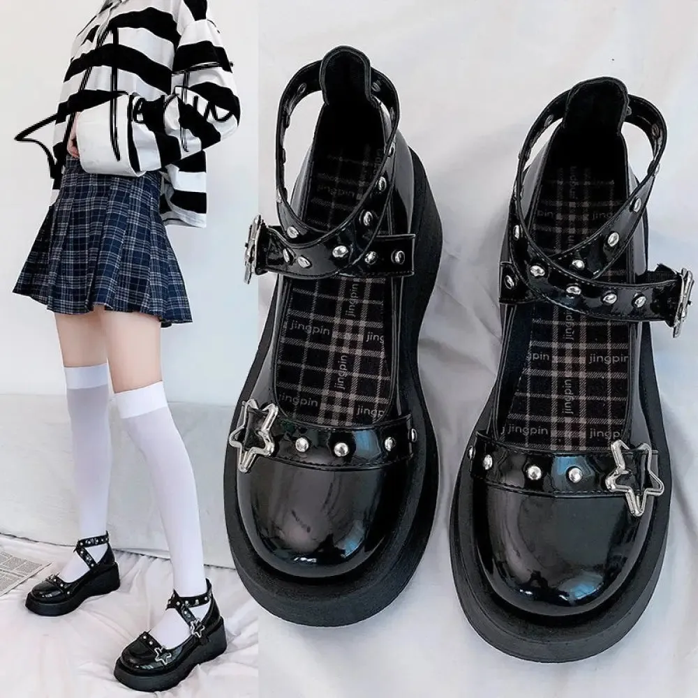 Aiertu Japanese Lolita Shoes Star Buckle Strap Mary Janes Women Cross-tied Platform Shoe Patent Leather Girls Rivet Casual Shoes