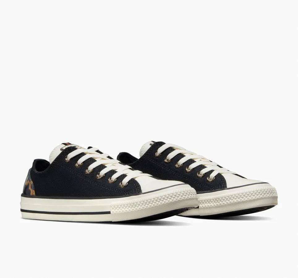 Chuck Taylor Animal Patch Lifestyle Shoes