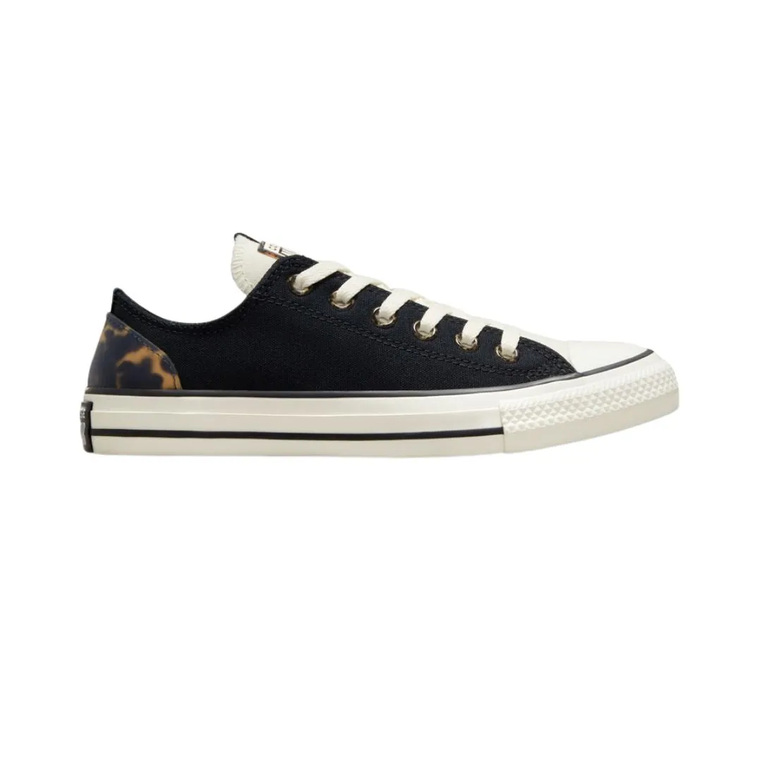 Chuck Taylor Animal Patch Lifestyle Shoes