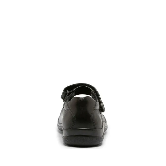 Clarks - Petite - E Average fit - Platinum collection