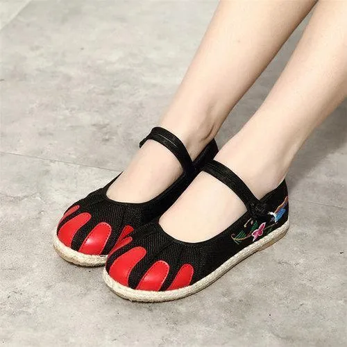 Embroidered Folkways Vintage Chinese Buckle Flat Shoes