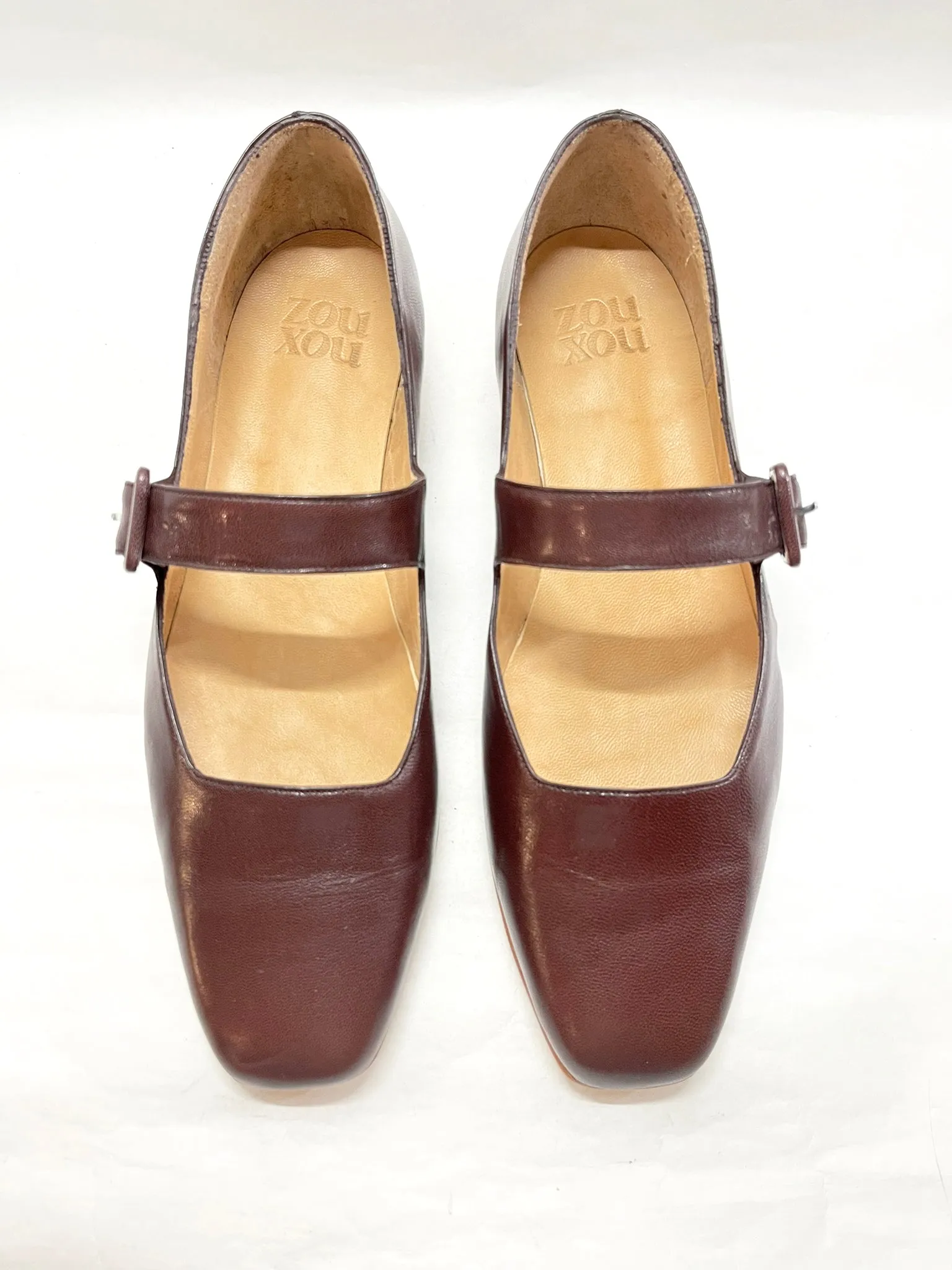 Eugenia Flat in Hazelnut Size 41