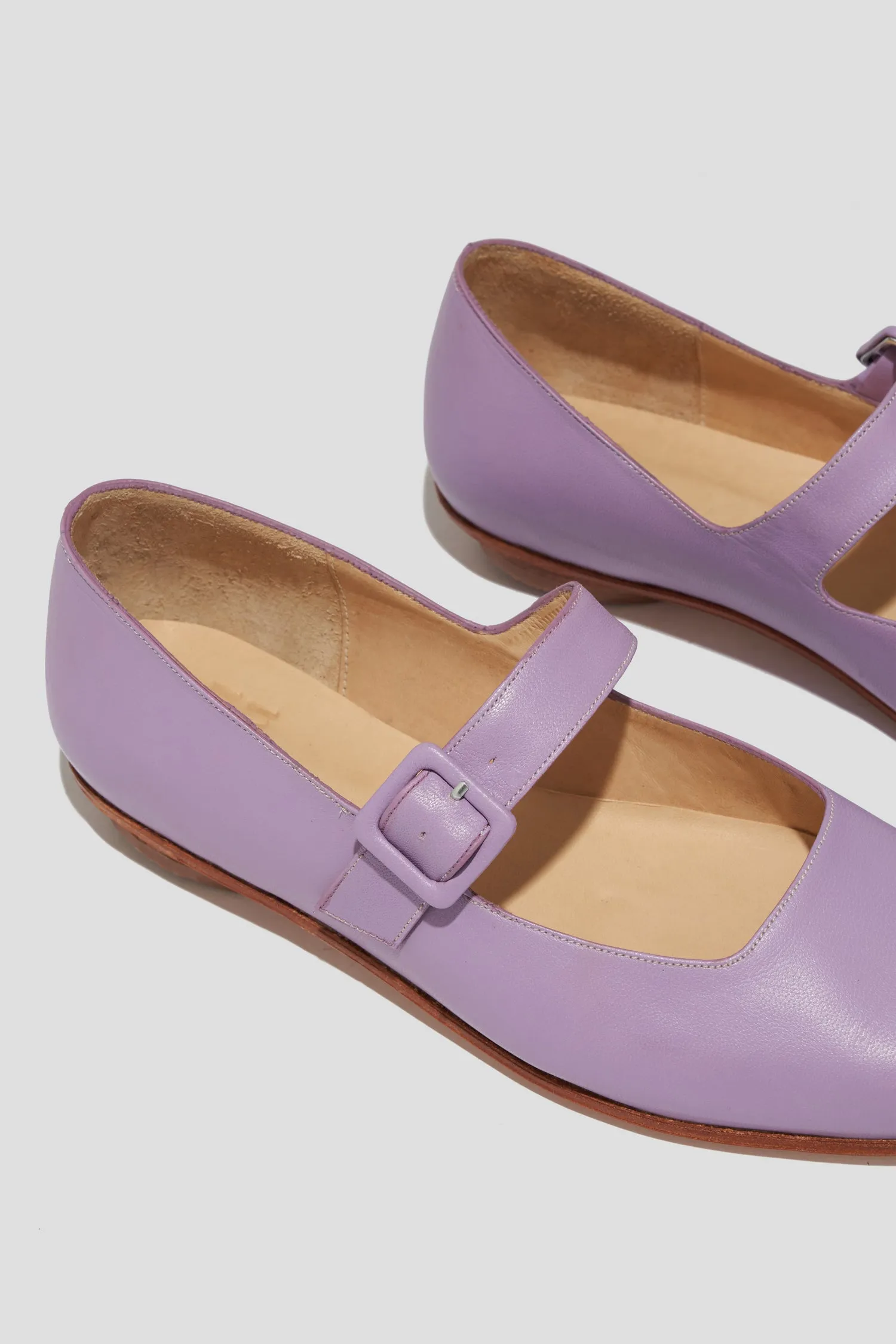 Eugenia Flat in Lilac