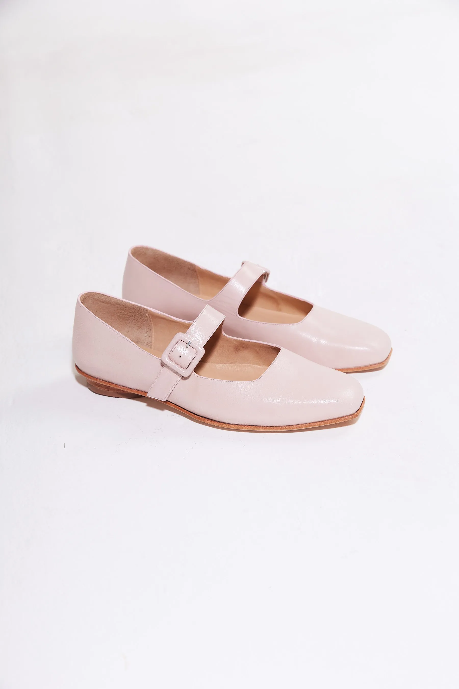 Eugenia Flat in Pale Pink