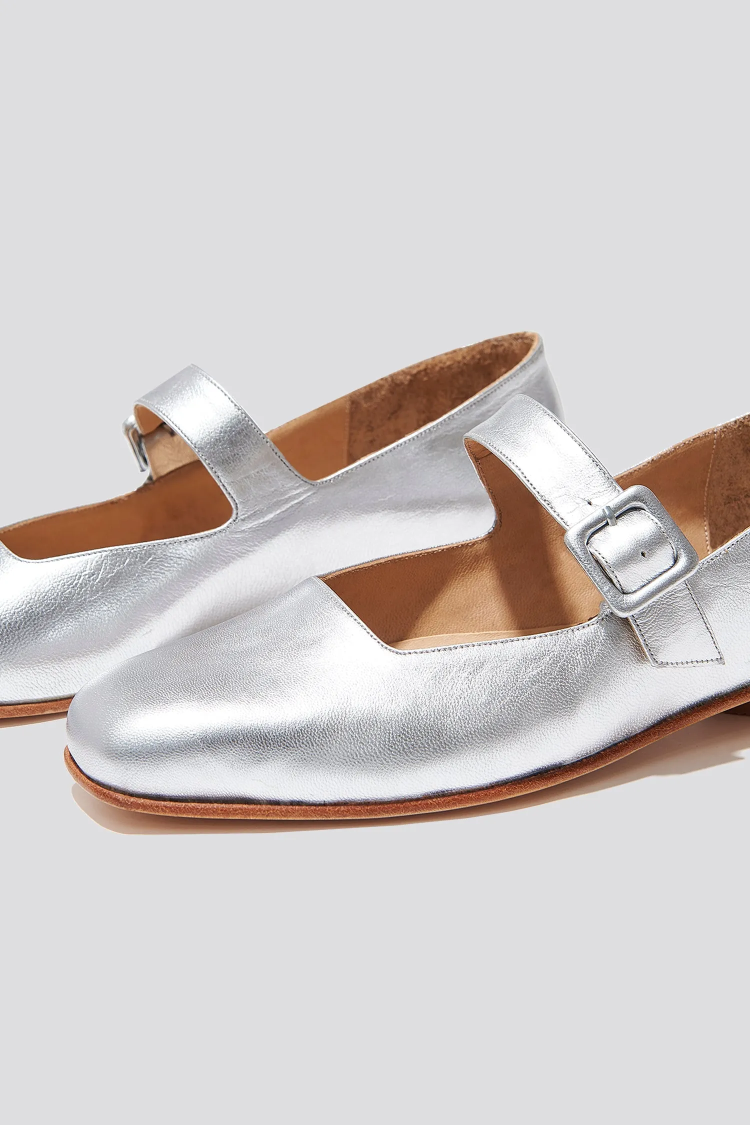 Eugenia Flat in Silver