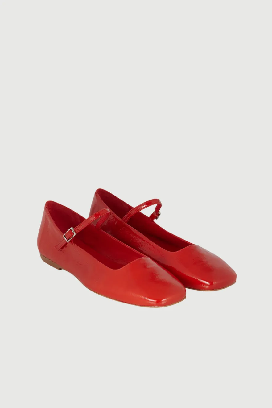 Julieta Mary Janes in Red Patent Leather