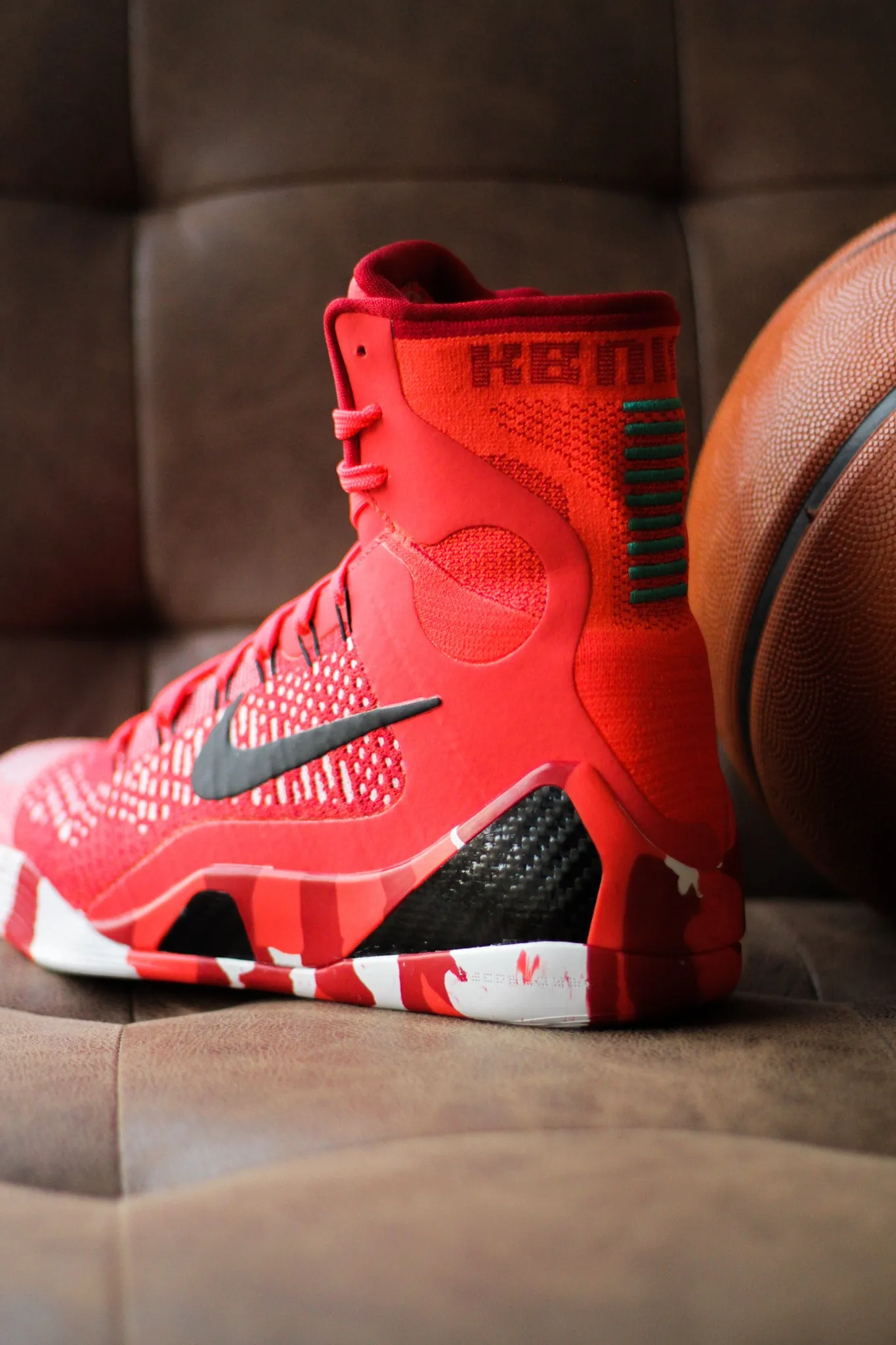 KOBE IX ELITE PROTRO "BRIGHT CRIMSON"