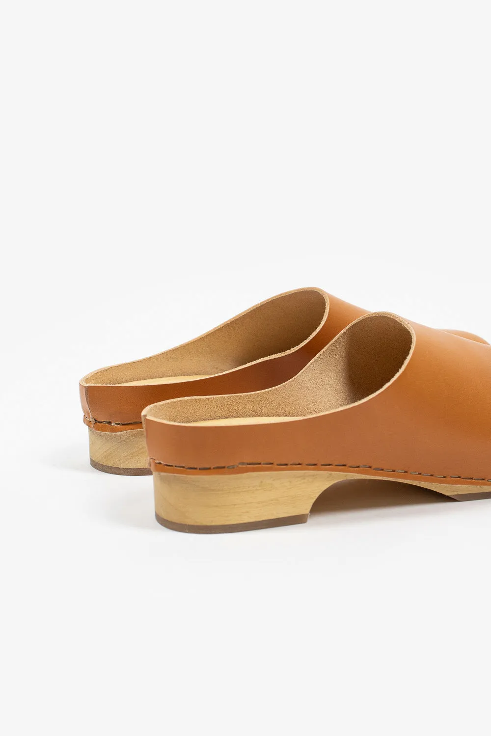 Low Leather Clog Natural