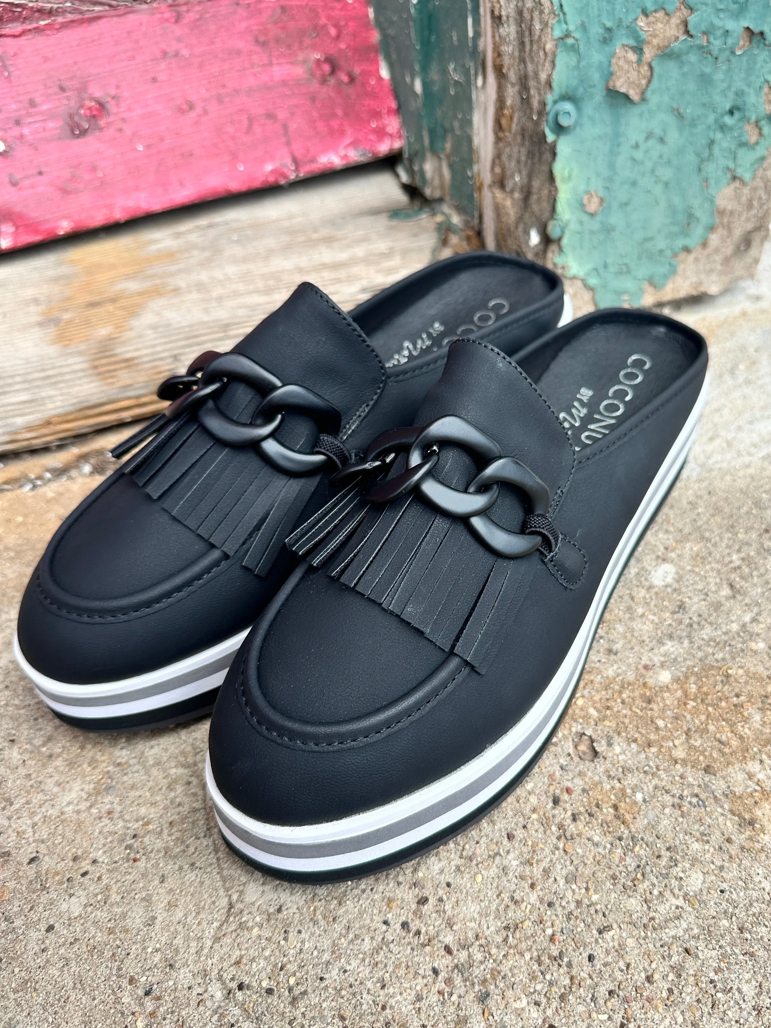 Maren Black Slip-On Mule