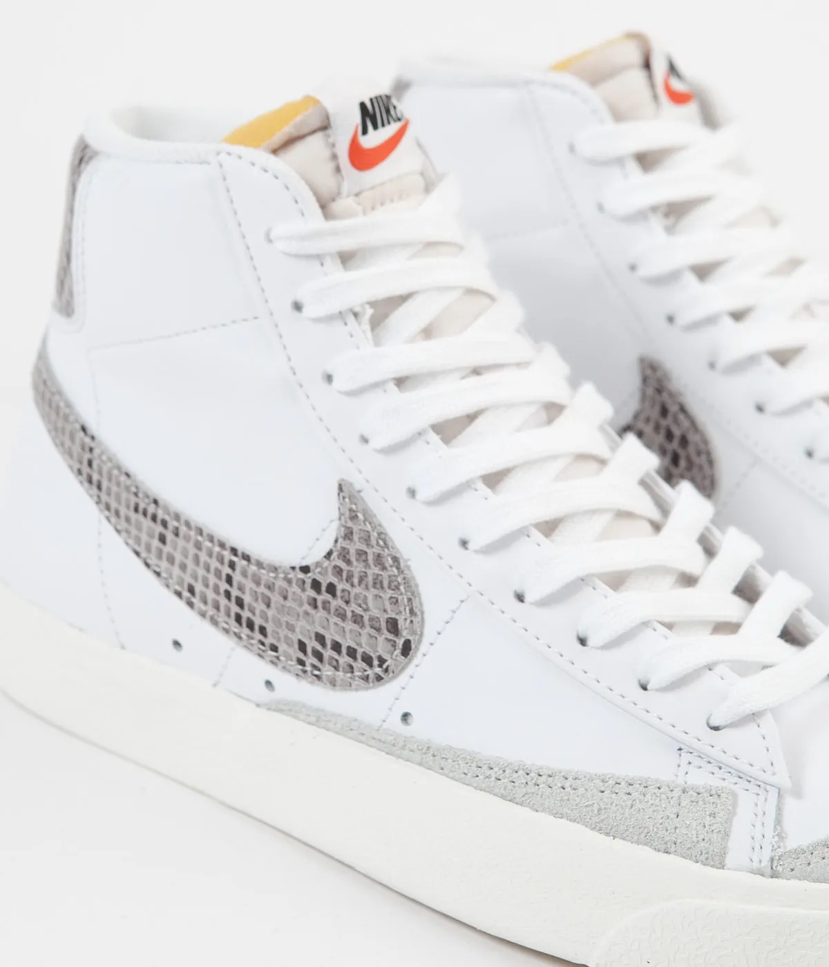 Nike Blazer Mid 77 Vintage Shoes - White / Sail