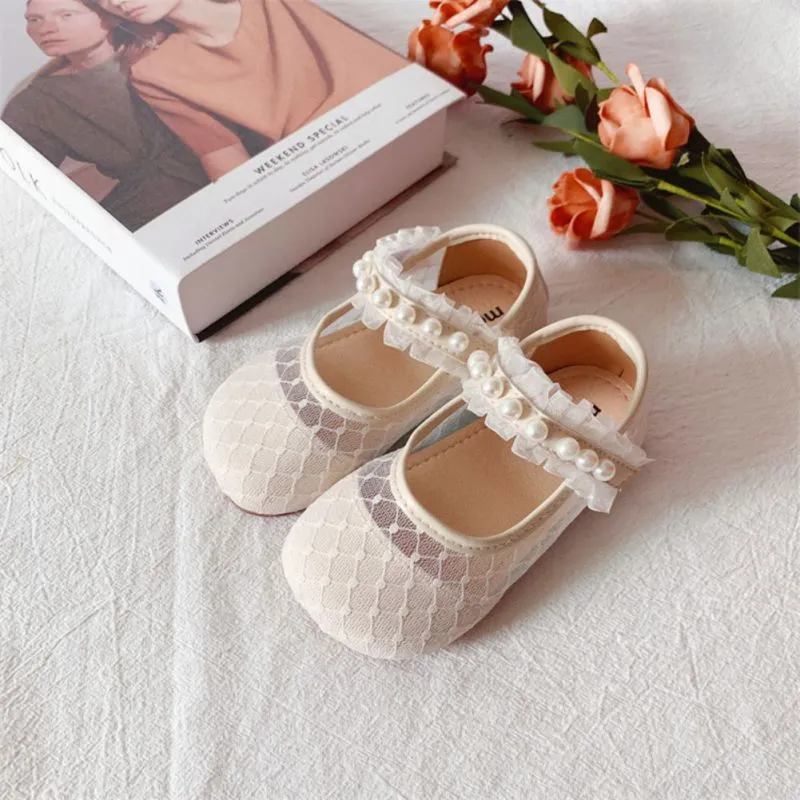 Pearl leather lace shoes for little girls