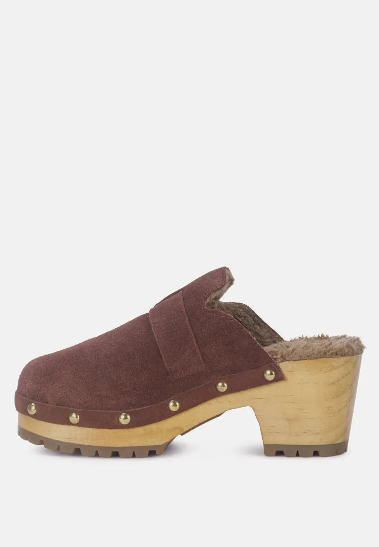 Prunus Buckled Suede Round Toe Mule Clogs