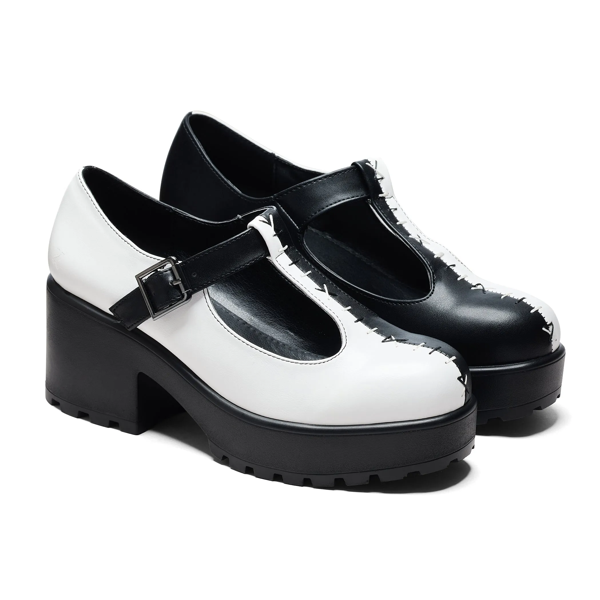 Tira Mary Janes ' Dead or Alive Edition'-White-Black-Size 6-Clearance