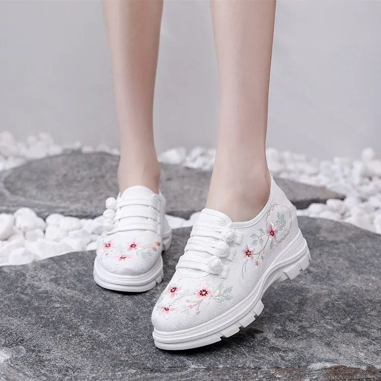 Women's Sun Ethnic Style Embroidered Height Canvas Shoes